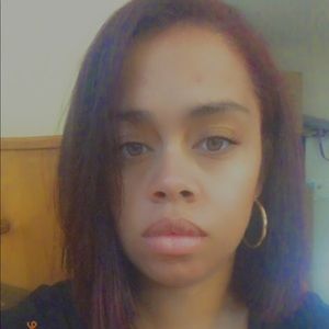 Meet your Posher, Noelia